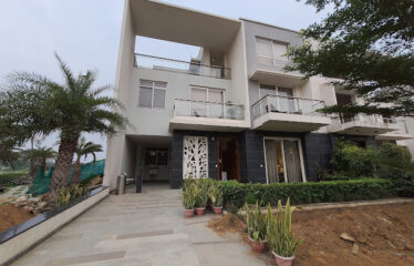 Godrej Golf Links, Greater Noida